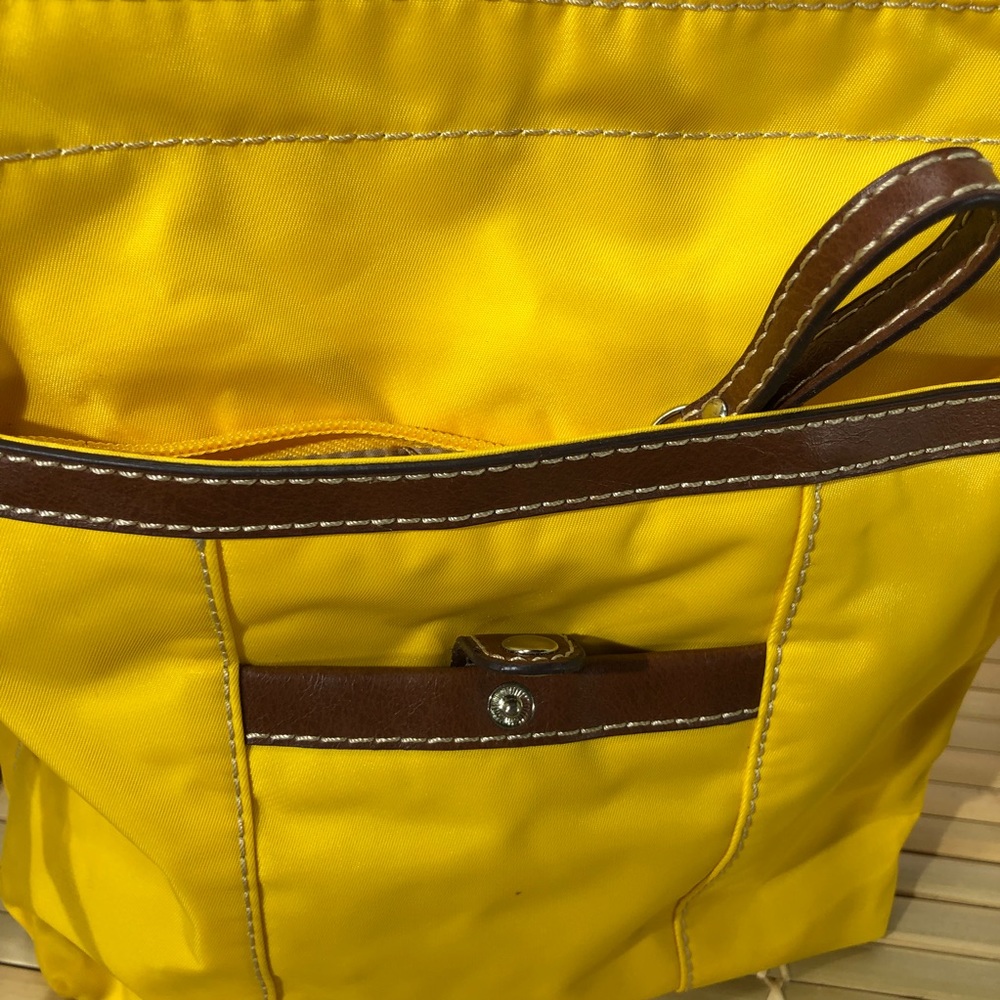 ❌SOLDNine West nylon shoulder strap bag - Picture 3 of 5